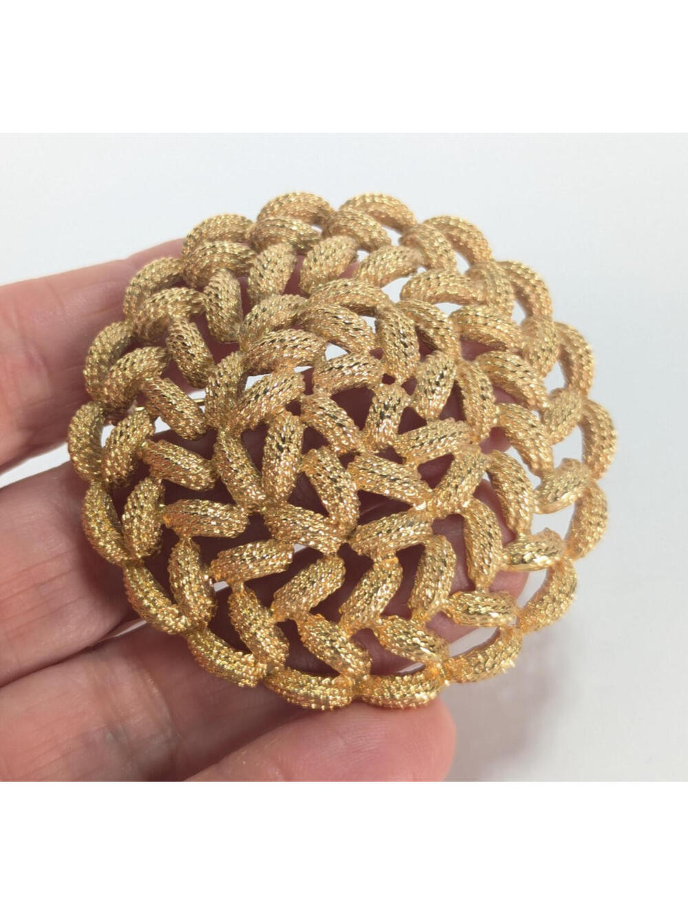 Vintage MONET Round Brooch Pin Goldtone Rope Textured Signed 2" Large Statement